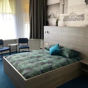 https://hotel-poseidon.thehaguehotels.net